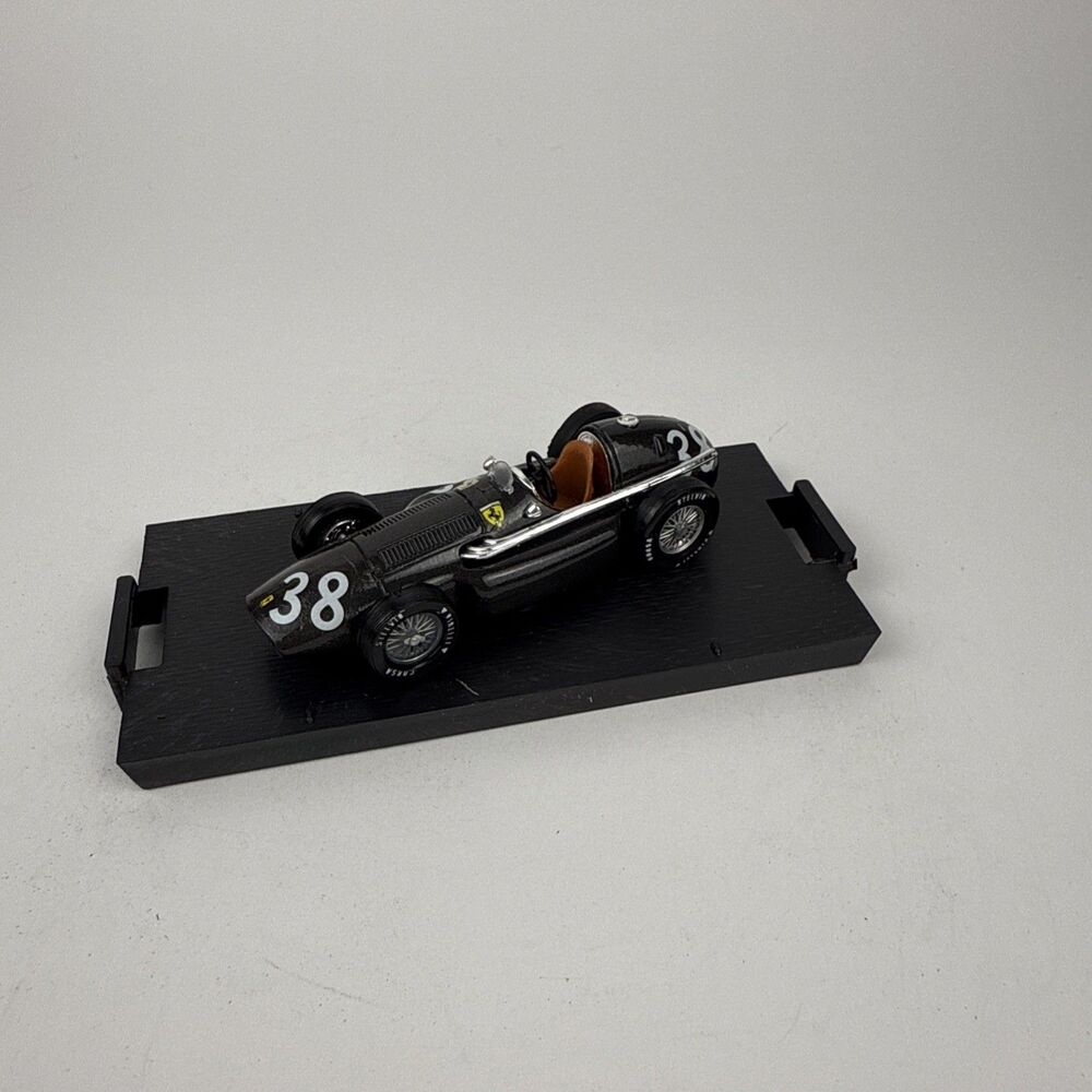 Brumm Models 1:43 Scale R197s - 1954 Ferrari 555 F1 Black #38